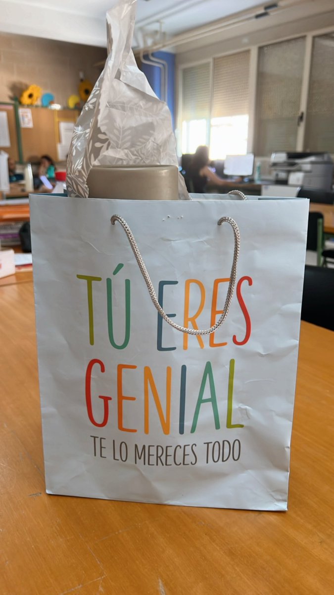 Lorena tweet media