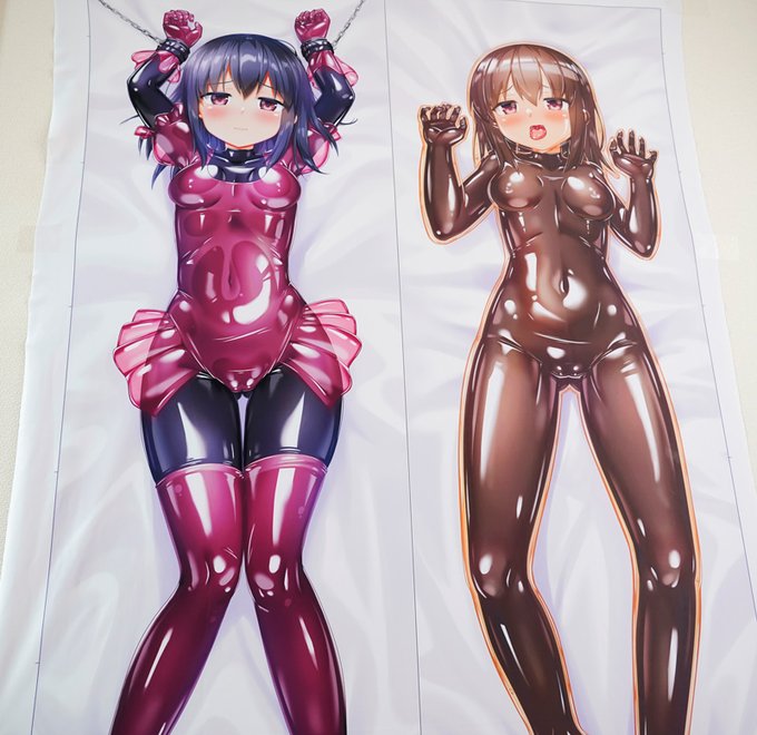 色校正が届きました🍬
良い感じのテカり 