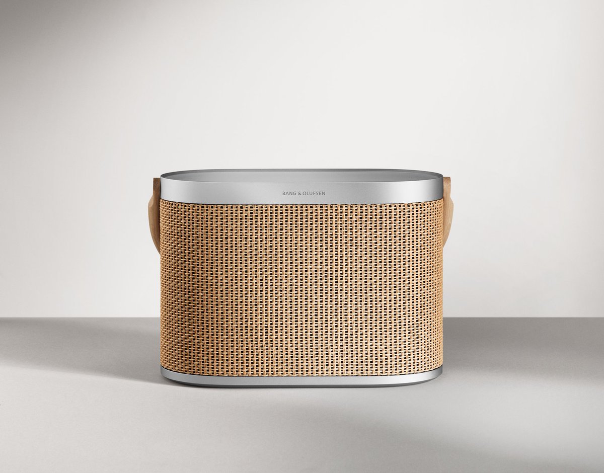 Huge sound anywhere – in the home or outdoors. Beosound A5 is a Wi-Fi and Bluetooth speaker with long-lasting battery and wireless charging built in.

#BangOlufsen #BeosoundA5 #WirelessSpeaker #WifiSpeaker