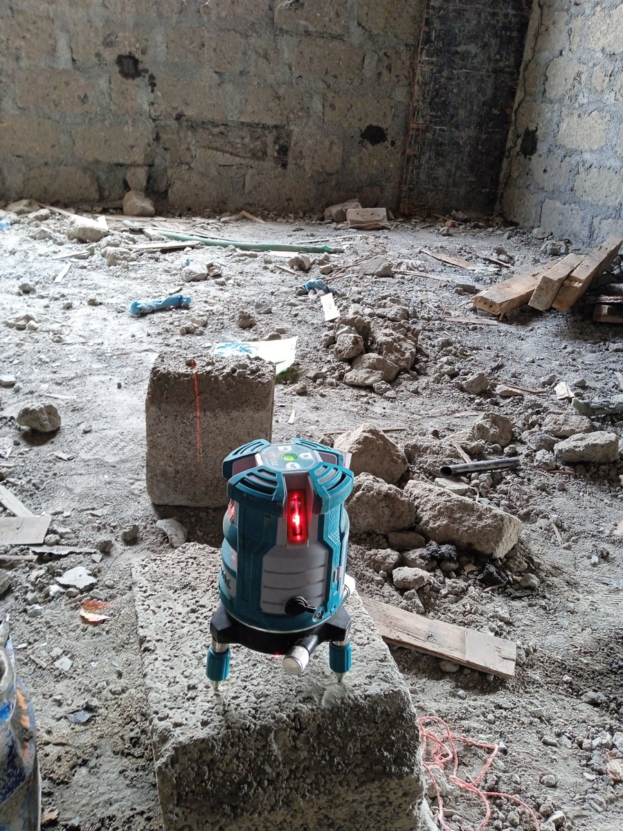 EngSagini's tweet photo. Preparations for plastering and fixing of internet and electric conduits ,it's a beautiful day here @mwend https://t.co/U97Cjp6UzX