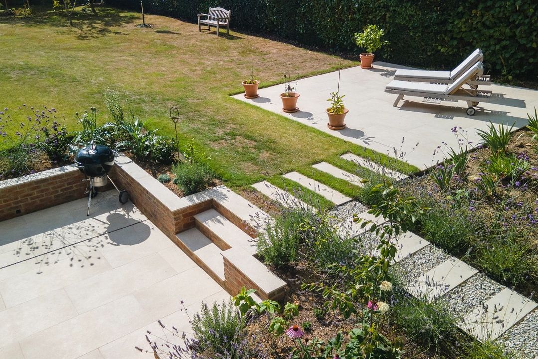 Posts_by_Brett's tweet photo. β±οΈ Is your garden entertaining ready? Summer is on the horizon β we can almost smell the barbecued burgers and taste the sangrias!
π½ (1/3)
#gardendesign #homedesign #porcelain #porcelainpaving #pavingcontractor #homerenovation #pavinginstallation #beautifulgardens #gardeninspo https://t.co/H7cSgsZuiC