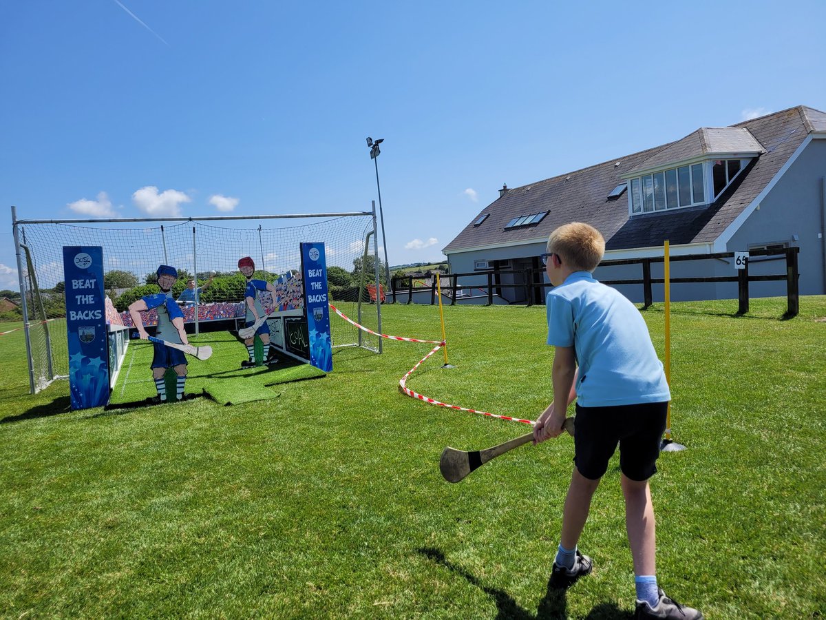 WaterfordGAACG's tweet photo. Fantastic morning at a sundrenched @ballygunnerHc! 🌞 

Great fun had by the various @BallygunnerNS classes with our very popular #BeatTheBacks challenge, thanks to all the pupils &amp; teachers 👏👍🏑#ActivityDays 

@midcountygda @WaterfordGAA @EastDeiseGAA @DeiseUnderage https://t.co/A9WSPKKWgy