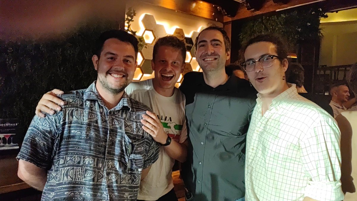 MADRIDBABEL's tweet photo. WEDNESDAY from 19:00 to 0:00: FREE SOCIAL &amp; LANGUAGE EXCHANGE MEETUP at STAR STUDIO THE CANALLA (Plaza del Carmen 3 - metro Sol) Practise languages and make friends #Madrid #Languages #Spanish #idiomas #Miercoles #languageexchange #Wednesday #intercambio #amigos #Friends #gay https://t.co/5hOBgBosM2