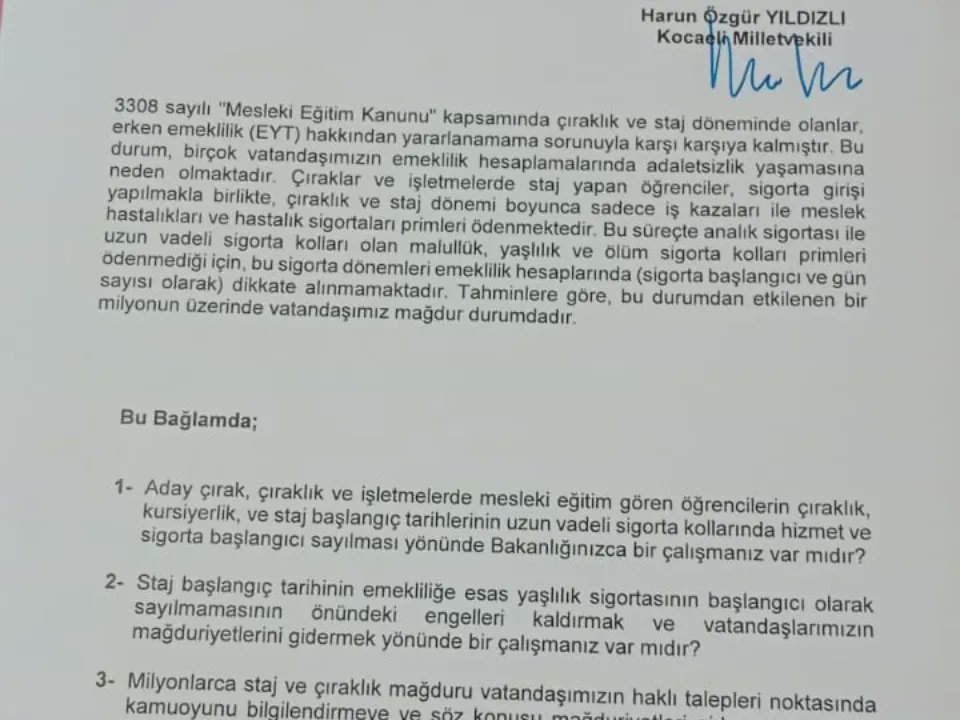 28.Dönem CHP Kocaeli Milletvekili olarak ilk soru önergemi Staj ve Çıraklık Mağdurlarının haklı taleplerini dile getirmek için dernek başkanımız Muhammet Alperen Oruç ve yönetim kurulu üyelerinin huzurunda imzalamış ve meclis başkanlığına vermiş bulunuyorum.