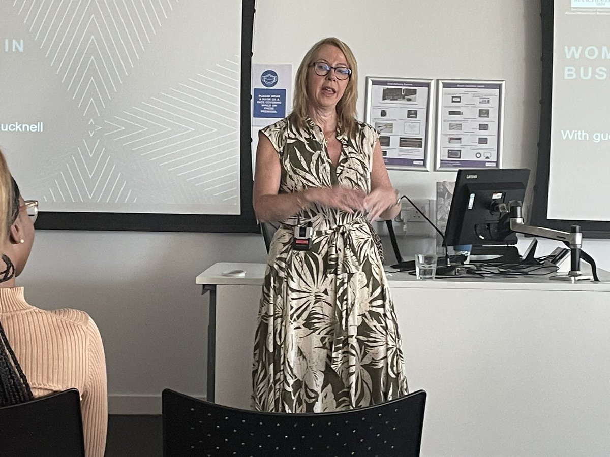 Zebra_carol's tweet photo. June @AllianceMBS #WLiB hybrid event expertly hosted by @CMBoggiano
Guest speaker was @EYnews
Sally Bucknell Snr #HR professional #organisationalchange & #diversity, #equity & #inclusion, she is currently leading the #FutureOfWork programme for EY in the UK.
ππΏππ½ππΌ https://t.co/YcN5SXOCTT