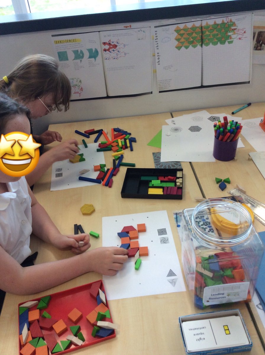P5 enjoyed some play and maths provocations today exploring patterns and symmetry 🧩▶️🧠. #learningthroughplay #creativity  #playistheway #RRSA #article29 @AliAllan_PLL @NAC_PLA @NAC_Education