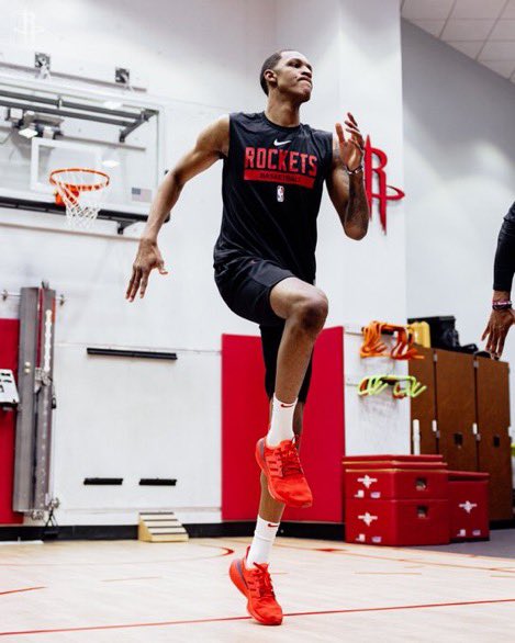 Potential #Rockets Lineup Heights Amen Thompson 6’7 Jalen Green 6’6 FA ?? / Tari Eason 6’8 Jabari Smith Jr. 6’11 Alperen Şengün ?? 👀 Fully recovered from the micro-ball days 🫡