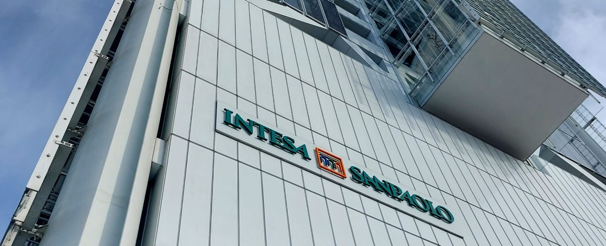 🏆Il Chief Economist di #IntesaSanpaolo <a href="/gregdefelice/">Gregorio De Felice</a> si aggiudica per la 4° volta il premio internazionale “Forecaster’s Award 2023”, per le migliori previsioni economiche, assegnato dall’International Conference of Commercial Bank Economists (ICCBE).
📌group.intesasanpaolo.com/it/sala-stampa…