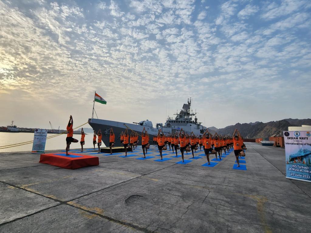 Naval ships sail, spreading yoga's trail'

On 9th International Day of Yoga, 6 Indian Naval Ships visited neighboring ports and five ships embraced yoga on the high seas forming the #OceanRingofYoga' promoting unity and the message of 'Vasudhaiva Kutumbakam'.
(1/3)