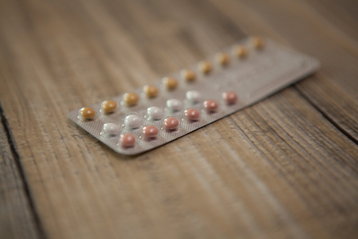 💊 FLASH | La prise de la pilule contraceptive dès l’adolescence entraînerait une augmentation de 130% des risques de #dépression selon une étude suédoise.
