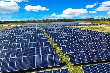 Ikiriho's tweet photo. 🇰🇪 #Kenya La centrale solaire photovoltaïque de #Kesses de 40 MW est désormais opérationnelle, d’une valeur de 87 millions de dollars
https://t.co/1ZpBp7ggrm
#Burundi https://t.co/Ws2ZyBJTcf