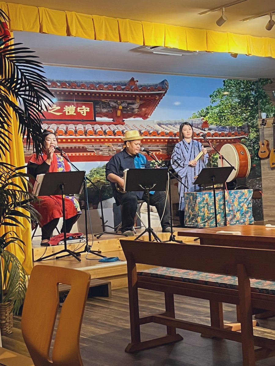alohaarabian58's tweet photo. 18年ぶりに沖縄旅行🌺🏖🌴🐠✨

両親のとある記念日ということで
今回は山口家特有の旅のしおりもなく、
全部㊙️の旅✨

喜んでる姿見れて幸せ😆❣️

#民謡居酒屋琉球ダイニングUMUI
#指笛不得意 https://t.co/LDGNESeyOv