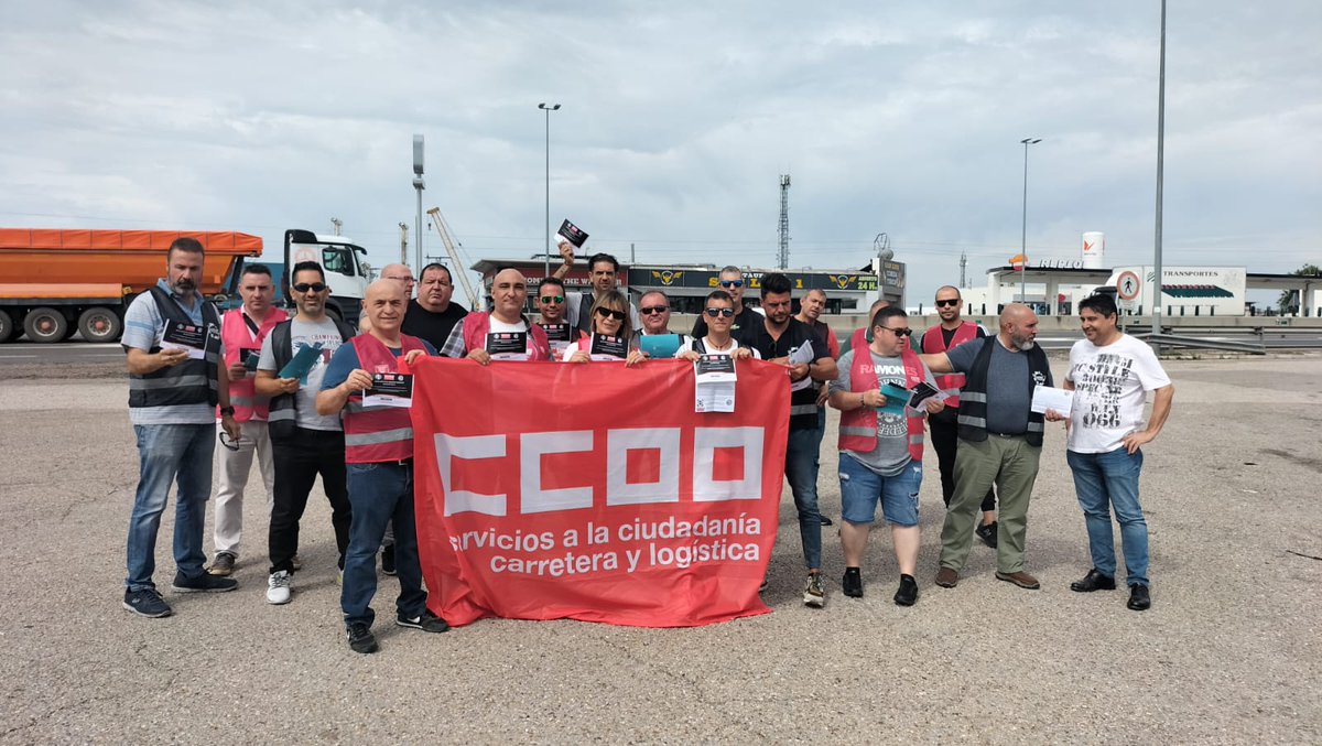 ETF_Europe's tweet photo. #dayagainstdriverfatigue
💪@ccoocarlog joined our campaign against driver fatigue!
United, we stand together with all professional drivers fighting driver fatigue every day of the year!
#enddriverfatigue https://t.co/MMMpfR2Fhv