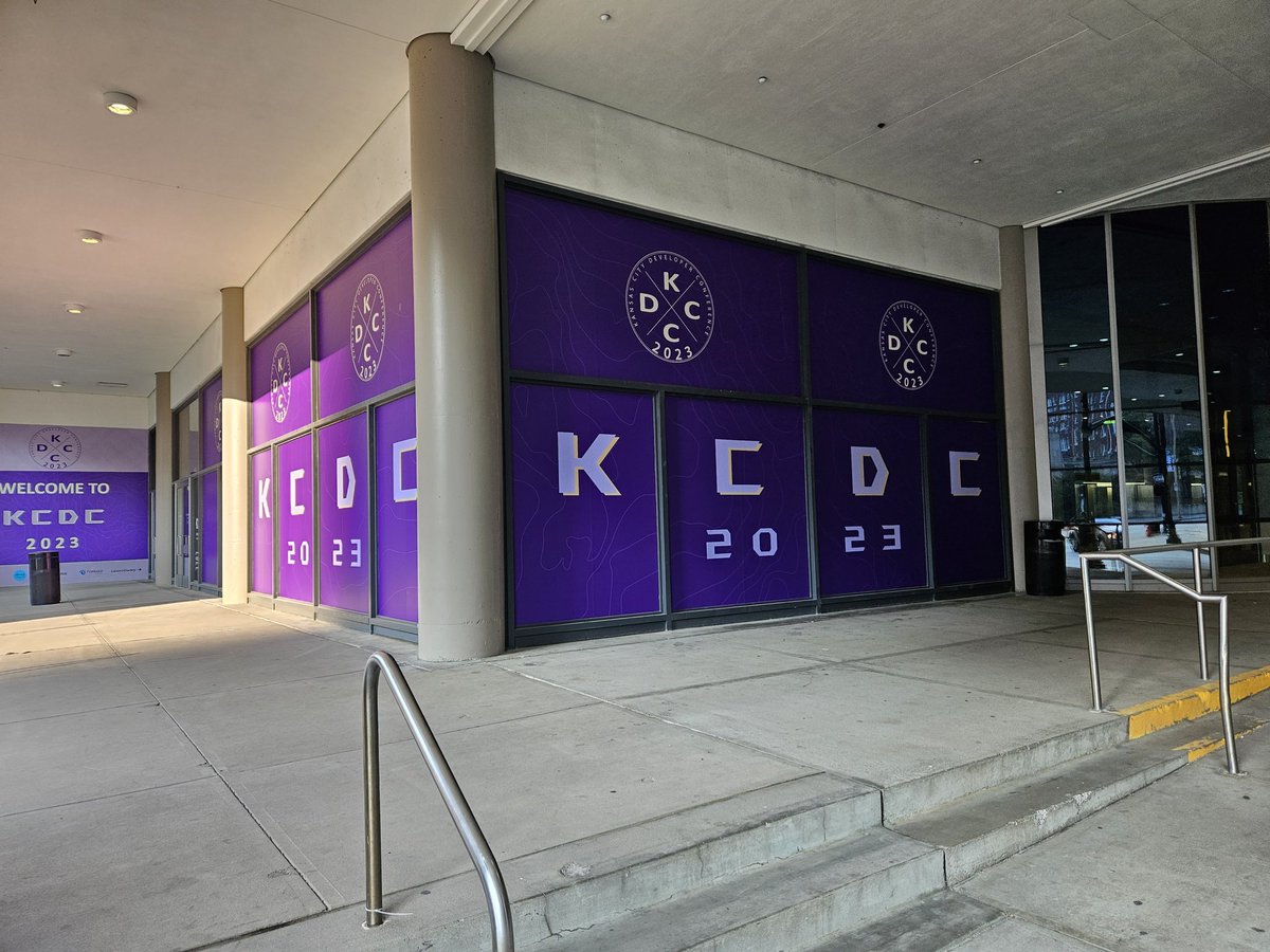 iansltx's tweet image. Looks like I found the right place #kcdc