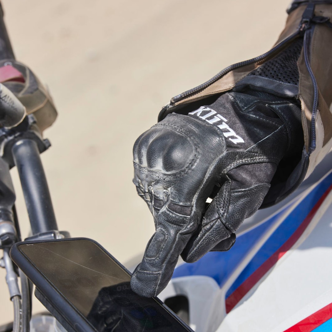 KlimatADVGear's tweet image. 🖤WOMENs ADVENTURE GTX GLOVEs🖤The ladies version of our bestselling Adventure GTX Short Glove.Fully fitted and tailored for women to deliver the best tactile connection to your motorcycle.#advgear #advrider #adventurerider #SpiritofGS #BMWMotorrad #BMW #KlimWomen #KlimLife