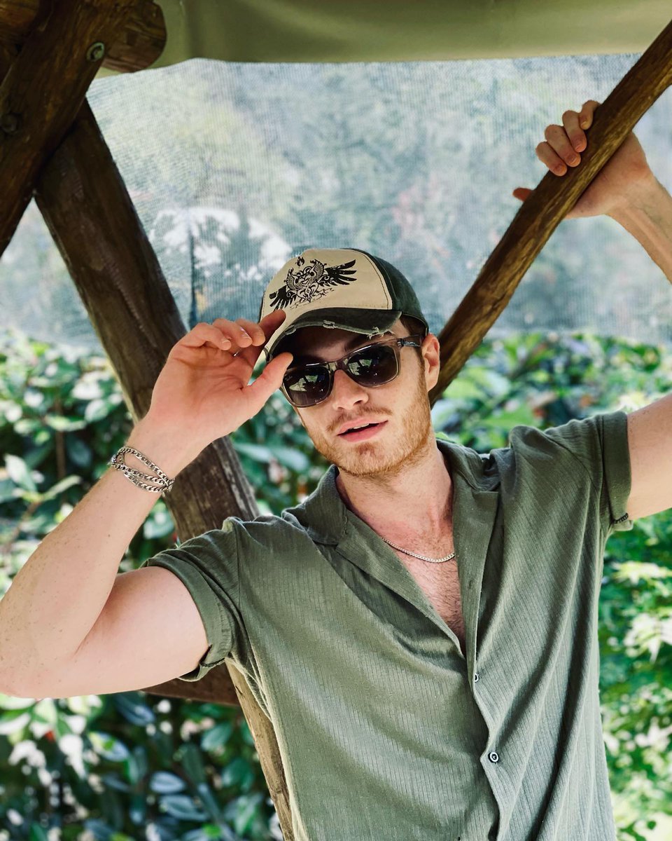 RECEP US ÖLÜYORUM NAPİYOSUN

#RecepUsta #BerkÖzkaya #AyBer