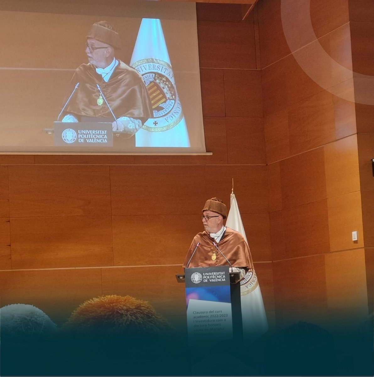 eco_sociales's tweet image. El profesor del MUEAMA: Jose Maria García Alvarez-Coque ha realizado la Laudatio en la ceremonia de concesión del Doctorado Honoris Causa a la destacada Dra. Mariana Mazzucato a propuesta del DECS.
