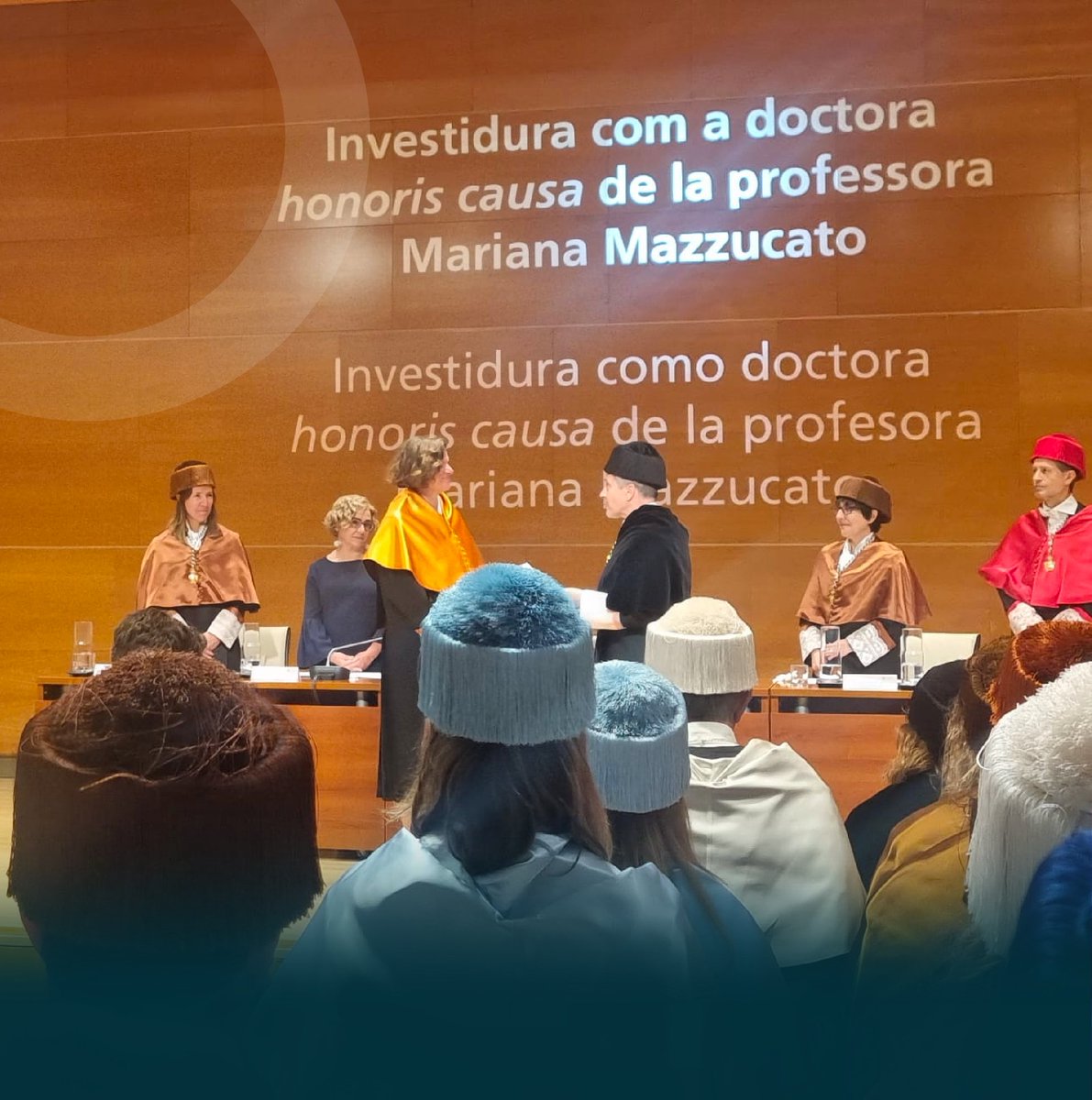 eco_sociales's tweet image. El profesor del MUEAMA: Jose Maria García Alvarez-Coque ha realizado la Laudatio en la ceremonia de concesión del Doctorado Honoris Causa a la destacada Dra. Mariana Mazzucato a propuesta del DECS.