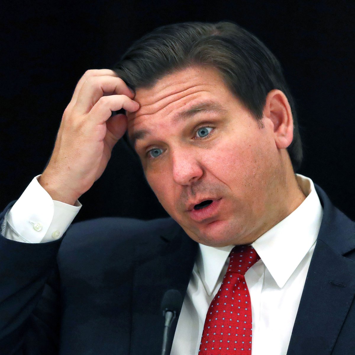 BLAME DESANTIS: A massive exodus from the Sunshine State has thousands of undocumented farm workers fleeing to other states as farmers and other employers are FURIOUS with Governor DeSantis' short-sighted immigration legislation.

Florida Governor Ron DeSantis signed into law a…