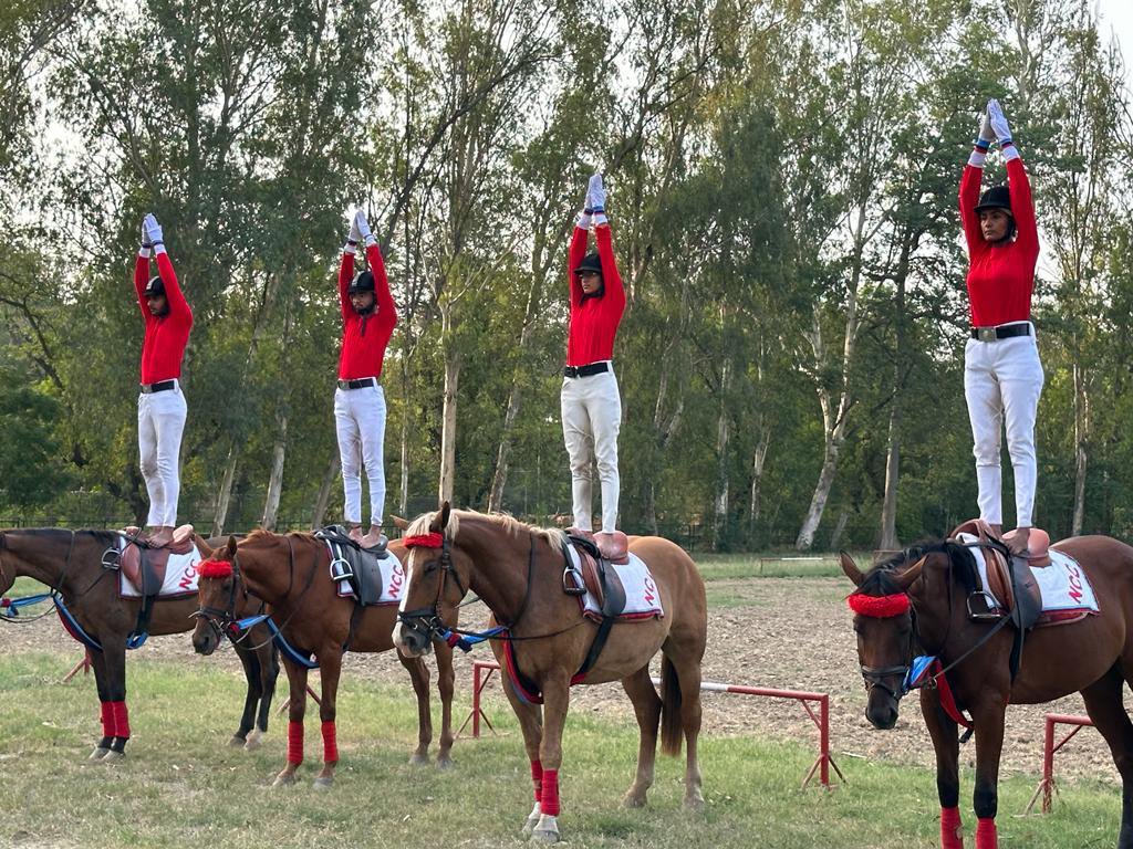 Dir_Education's tweet image. "YOGA has the power to reconstruct a person completely".

Our students as NCC Cadets participating in #InternationalDayofYoga2023 event!

#PowerfulVisuals 
#proudmoment