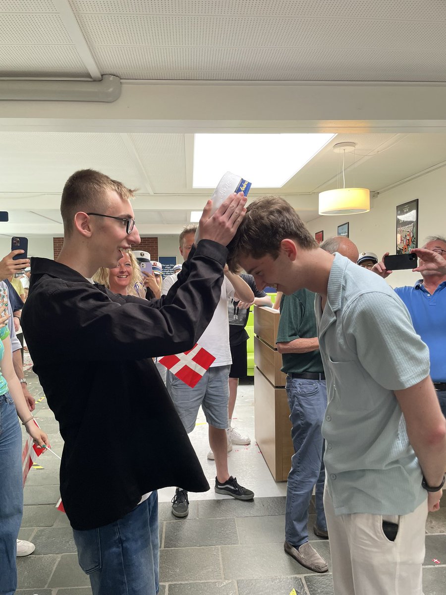 Duckling tweet media