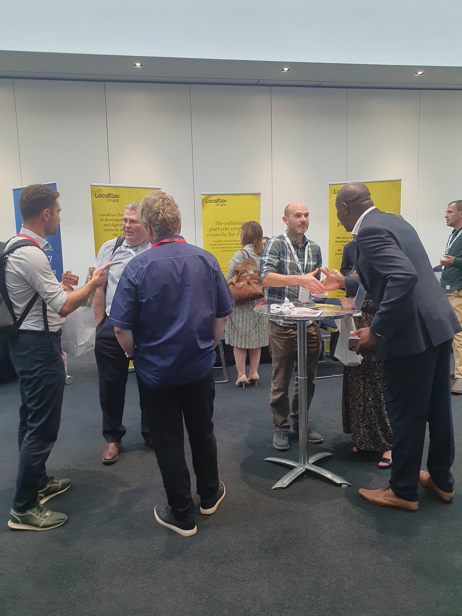 Loads of great conversations happening on our stall at the #digitalfirst23 conference. 

Big thanks to <a href="/Zoocha/">Zoocha</a>, <a href="/bbluedoor/">Big Blue Door</a> and <a href="/InvotraConsult/">InvotraConsult</a> for lending a hand.🙏