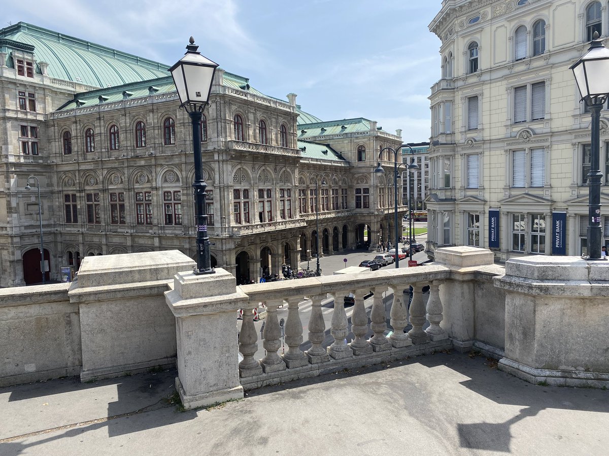 edriguez's tweet photo. Paying my respects in Vienna https://t.co/4197VEjX2S