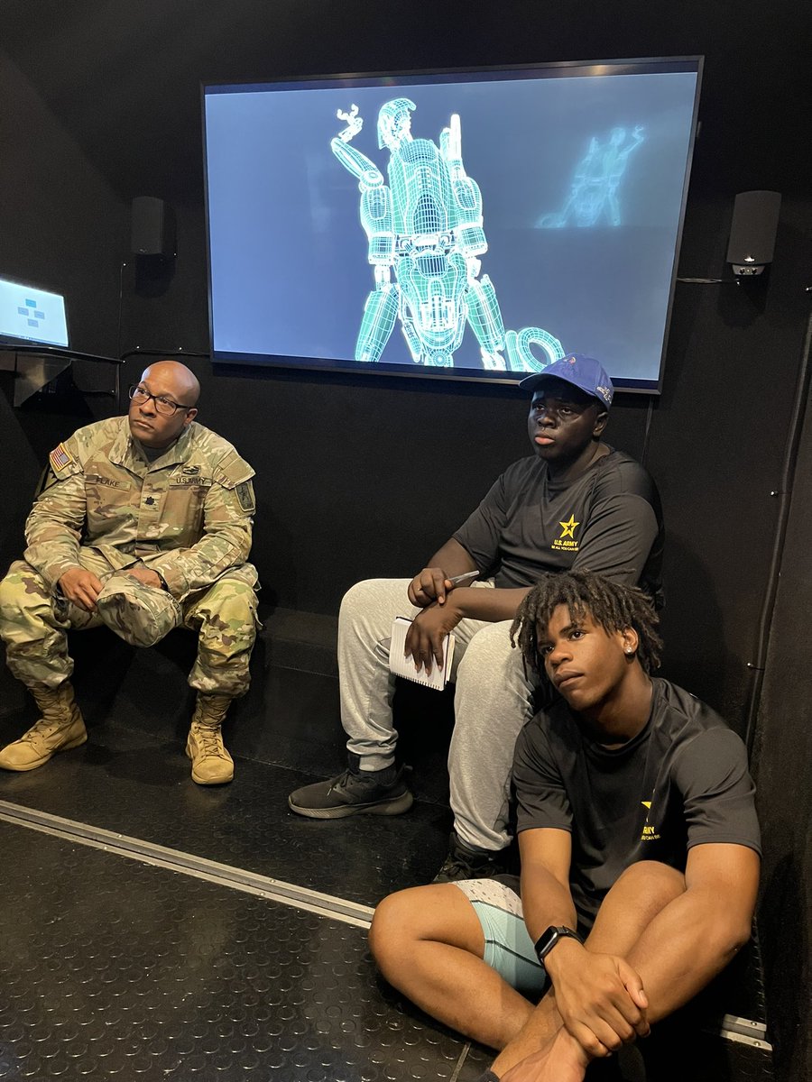 billybleuh's tweet photo. Honored to be a part of the Steve Harvey Mentorship Program for Young Men #mentorship #DREAM #inspire #motivate https://t.co/dMcmMGD7u4