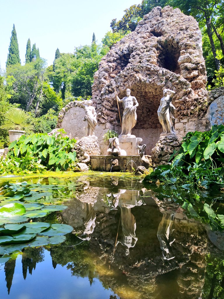 Today's tour was full of beautiful landscapes and images♥️📸😍
#Slano #Majkovi #Trsteno #like #picperfect #landscape #beautiful
#Croatia #Adriaticsea #love #explore #sunnyday #sightseeingtour #enjoy
#wonderfulplaces #photography