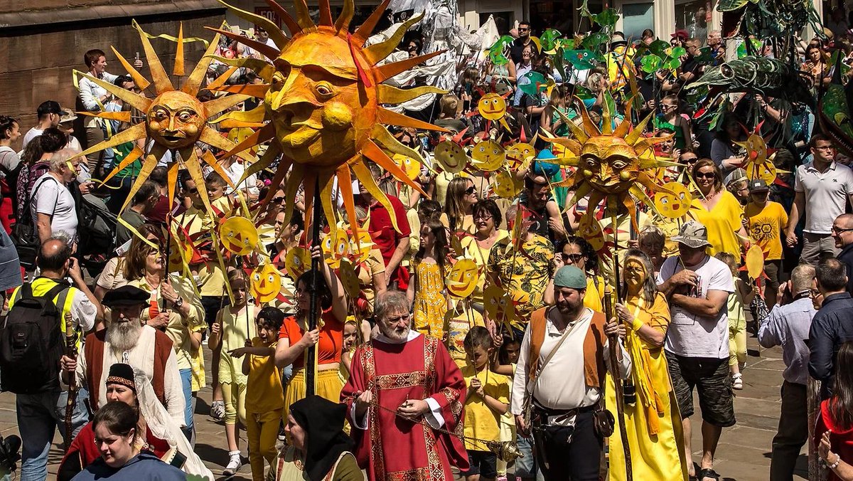 This weekend its our famous Midsummer Watch Parade!

The oldest and most colourful parade in the UK.  Since its first outing in 1498, the Watch has become a major part of Chester’s cultural heritage &amp; our festival! chesterheritagefestival.co.uk/event-details/… #chesterheritagefestival