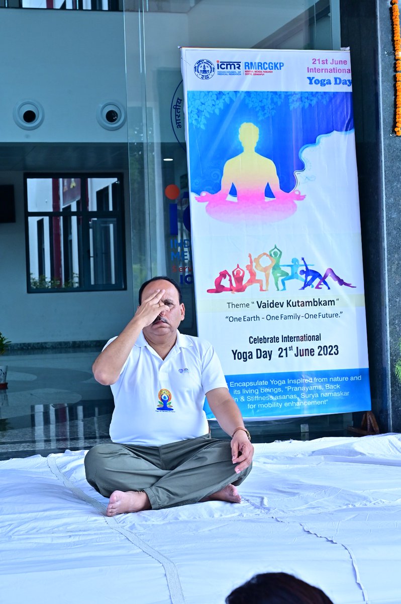 DoctorRajnikant's tweet image. Yoga Day celebrations at ICMR-RMRC, Gorakhpur. The connect between mind, body and soul to keep you fit and rejuvenated.@ICMRDELHI @GHS @MoHFW_INDIA #Yoga #vasudev @UPGovt