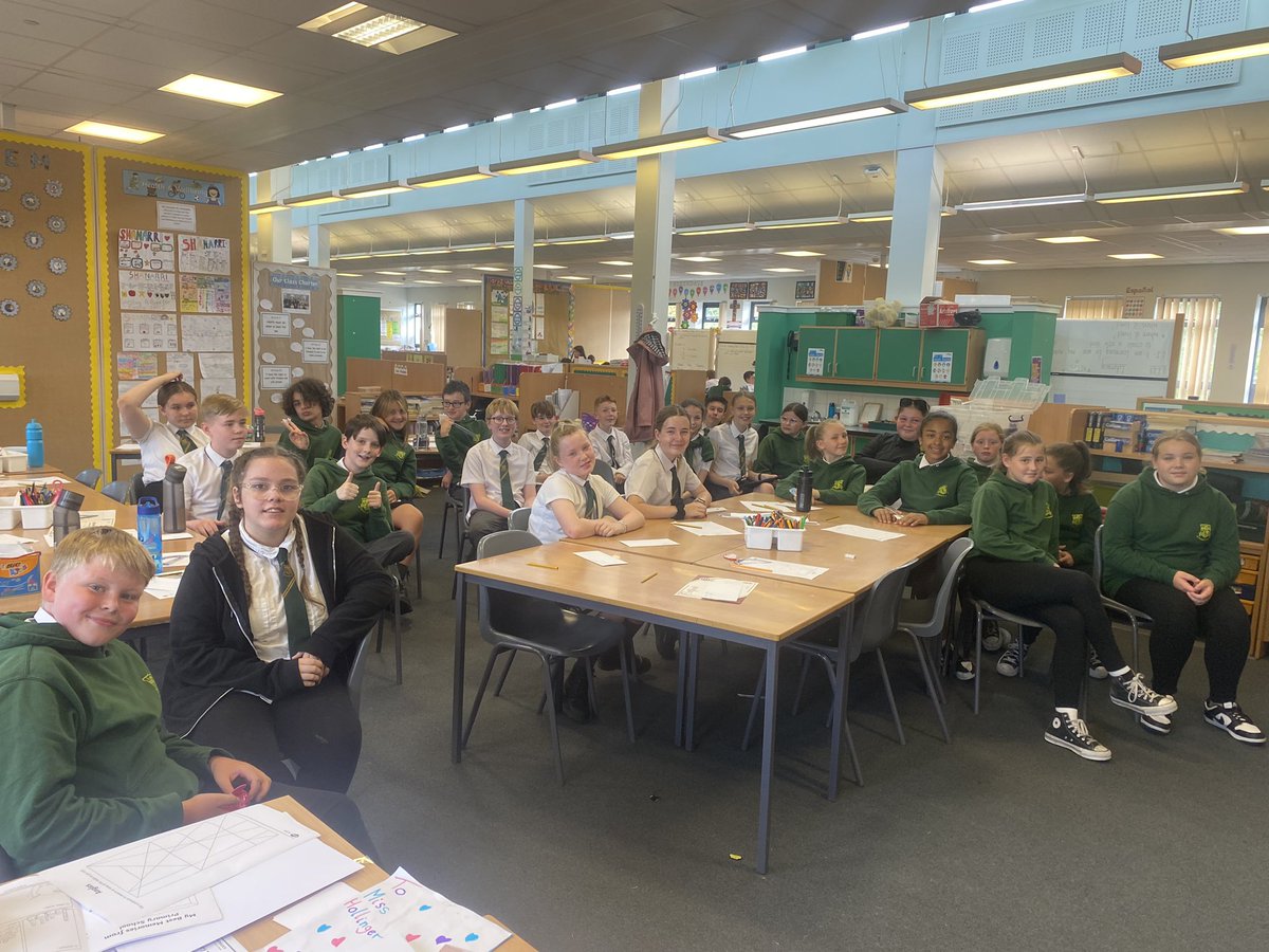 Miss Hollinger tweet media