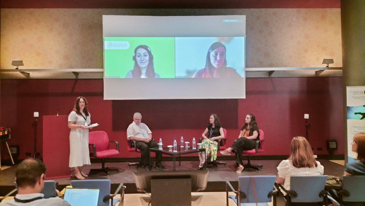 Seguimos hablando de Economía Azul en Las Palmas en la jornada final del proyecto europeo <a href="/EMPORIA4KT/">EMPORIA4KT</a>.

<a href="/univcadiz/">Universidad de Cádiz</a> <a href="/InfoUMA/">Universidad de Málaga</a> <a href="/CanalUGR/">Universidad Granada</a> <a href="/ualmeria/">Universidad de Almería</a> <a href="/UniHuelva/">Universidad de Huelva</a> <a href="/UAlg/">Universidade Algarve</a> <a href="/UAEofficiel/">Université Abdelmalek Essaadi Officiel</a> <a href="/Unimagdalena/">Universidad del Magdalena</a>