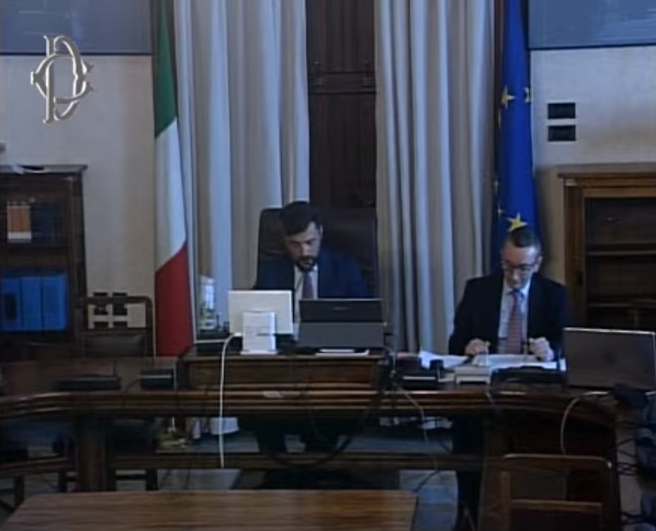 Montecitorio's tweet photo. Giusta retribuzione e #salariominimo: in Commissione #Lavoro, audizioni rappresentanti @adaptland, @aiwa_welfare, associazione #Comma2, @DD_Forum, Stefano Bellomo - @SapienzaRoma, Carlo Pisani - @unitorvergata e Vincenzo Bavaro - @unibait. https://t.co/lZO7nKEkaJ