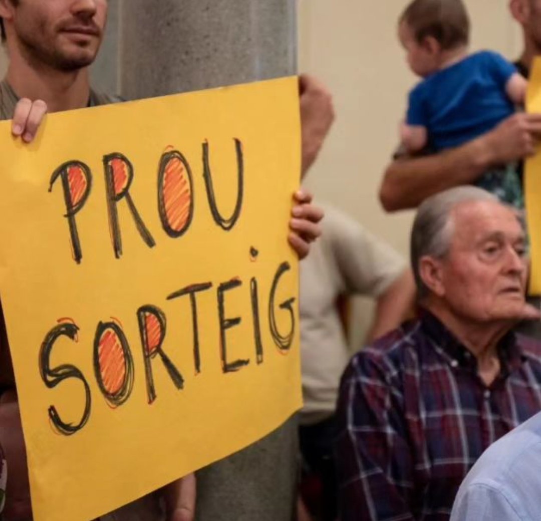 ProuSorteig's tweet photo. Durant el ple d'investidura de @ajcardedeu les famílies vam reivindicar la creació d'un grup de treball municipal per afrontar el problema! Exigim solucions ja! 

@rtvcardedeu @cupcardedeu @erc_cardedeu @juntsxcardedeu @PSCdeCardedeu @GPC_Cardedeu https://t.co/JDVwS9oNN5