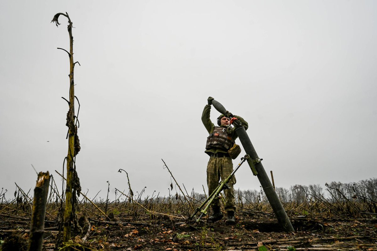 'Ukraine rückt weiter vor: Russland erleidet schwere Verluste nahe Melitopol'
21.06.2023,13:37,merkur de ich

Während die Kämpfe besonders im Süden und Osten des Landes anhalten, vermeldet Kiew Erfolge an der Front von 
Melitopol die ukrainischen Soldaten sind wie eine Dampfwalze