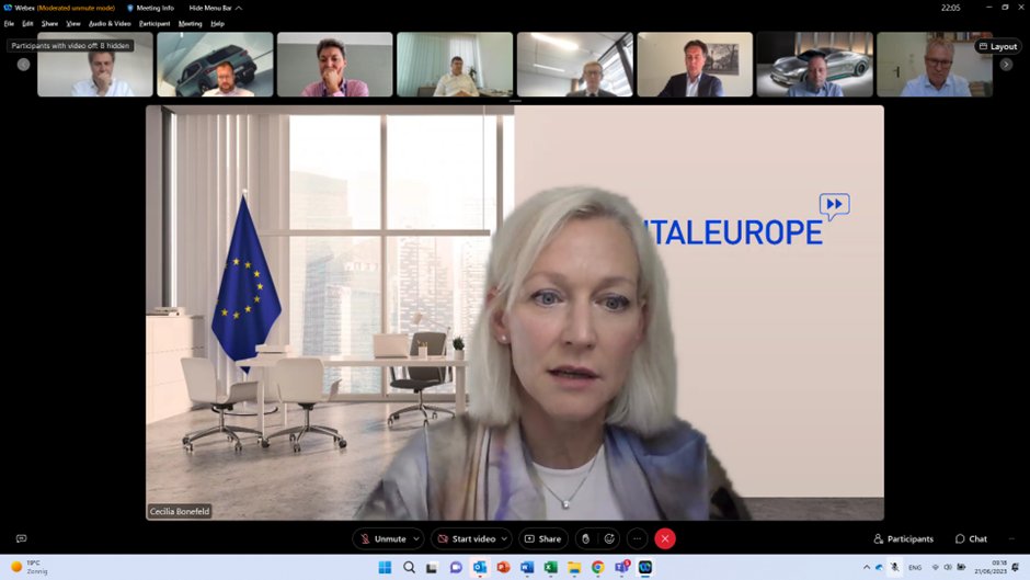 DIGITALEUROPE's tweet photo. 📸 Joint meeting with @ert_eu &amp; the cabinets of @vonderleyen, @ThierryBreton,  &amp; @vestager.

Ahead of the last trilogue next week, we &amp; 10 major European companies have highlighted the risks the #DataAct poses to Europe's:

📈 competitiveness
🛡️ cybersecurity
💡innovative edge https://t.co/U3jI4iyrZb