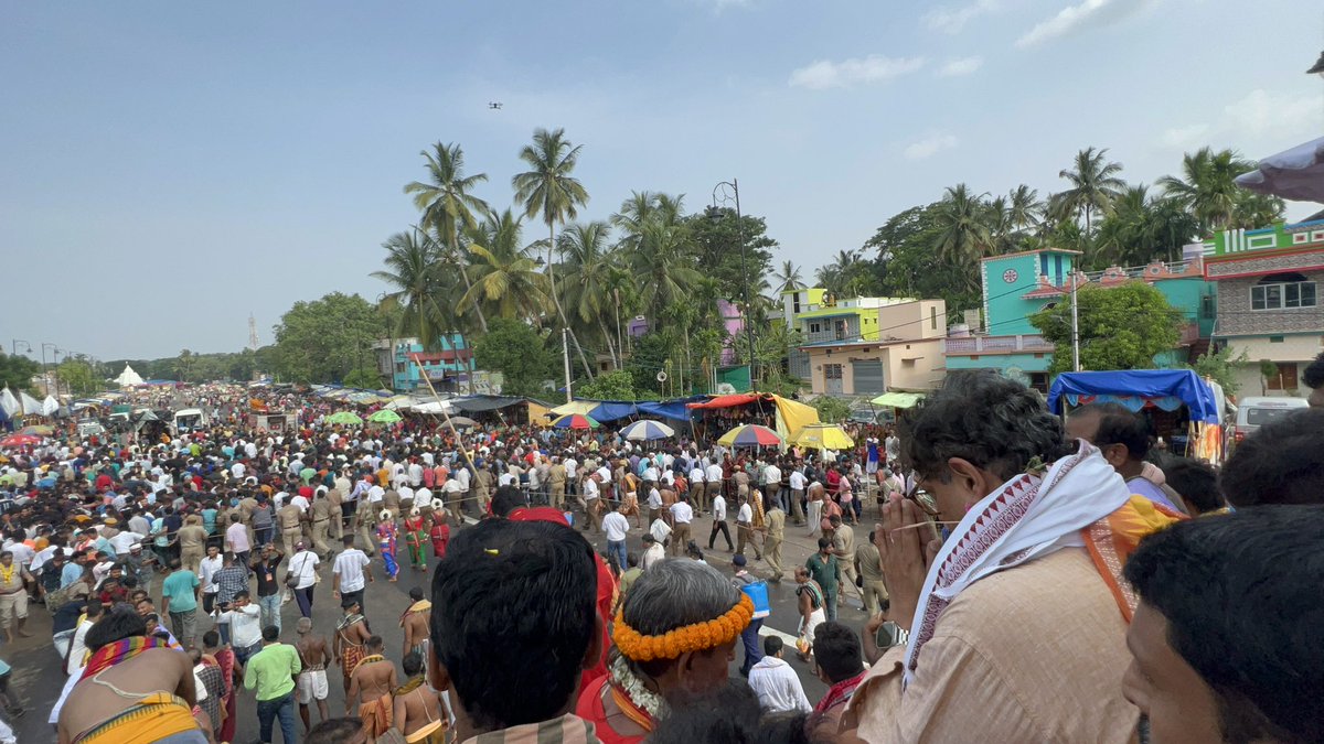 Earlier today, I had the honor of participating in the magnificent  #RathaJatra of Siddha Baladev Ju at Kendrapada . The view from the Ratha and the enthusiastic pulling of it were truly awe-inspiring. 🙏