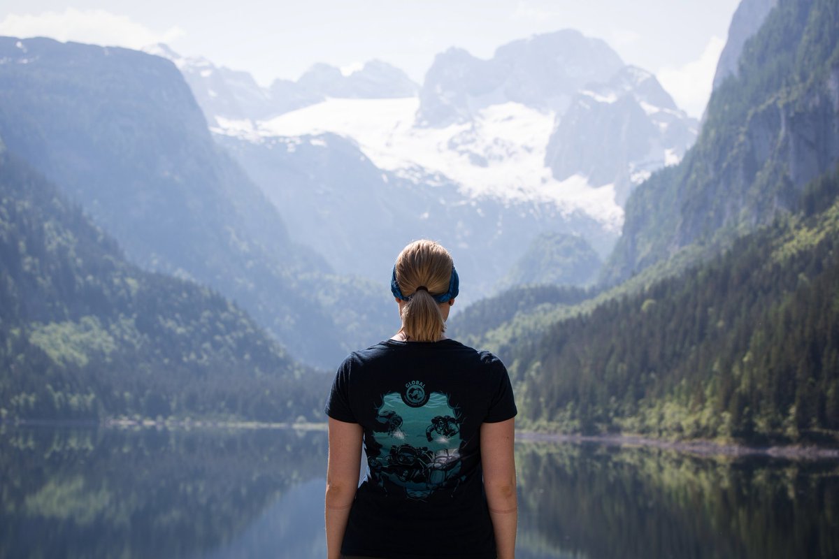 JanaKnaup's tweet photo. Looking back to a lot of ecology knowledge during a very interesting and successful field trip to Mondsee with @DanielHeringUDE @AOkologie 🌱🐞🦋🐌🐟
#science #biology #ecology #biodiversity #exploration #alps #gosausee https://t.co/IfmR9djvv7