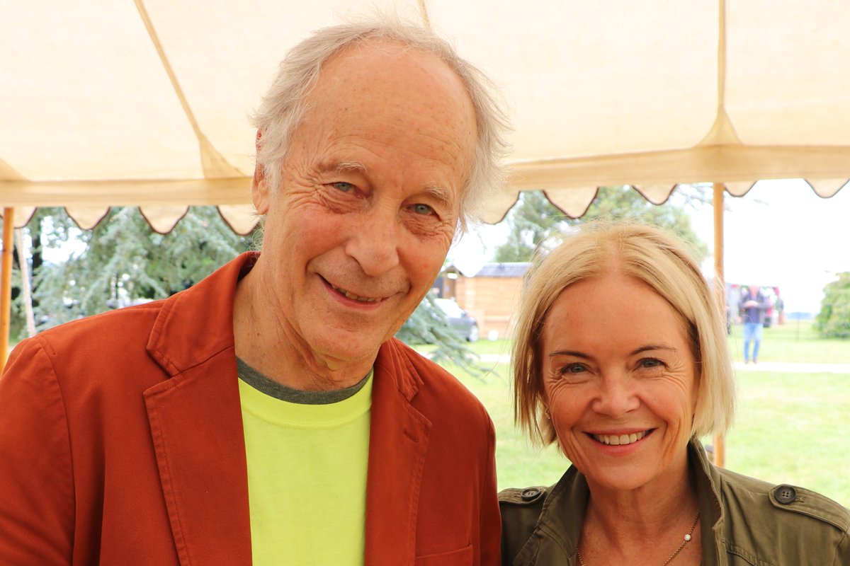 What a great session on Saturday @writingandideas when Richard Ford and Mariella Frostrup discussed Richard's 5 favourite books for #Bookstoliveby' Podcast
Photo by me
@writingandideas
@mariellaf1 
@timesradio @thetimes
#FrankBascombe
#IndependenceDay
#pulitzerprizewinner