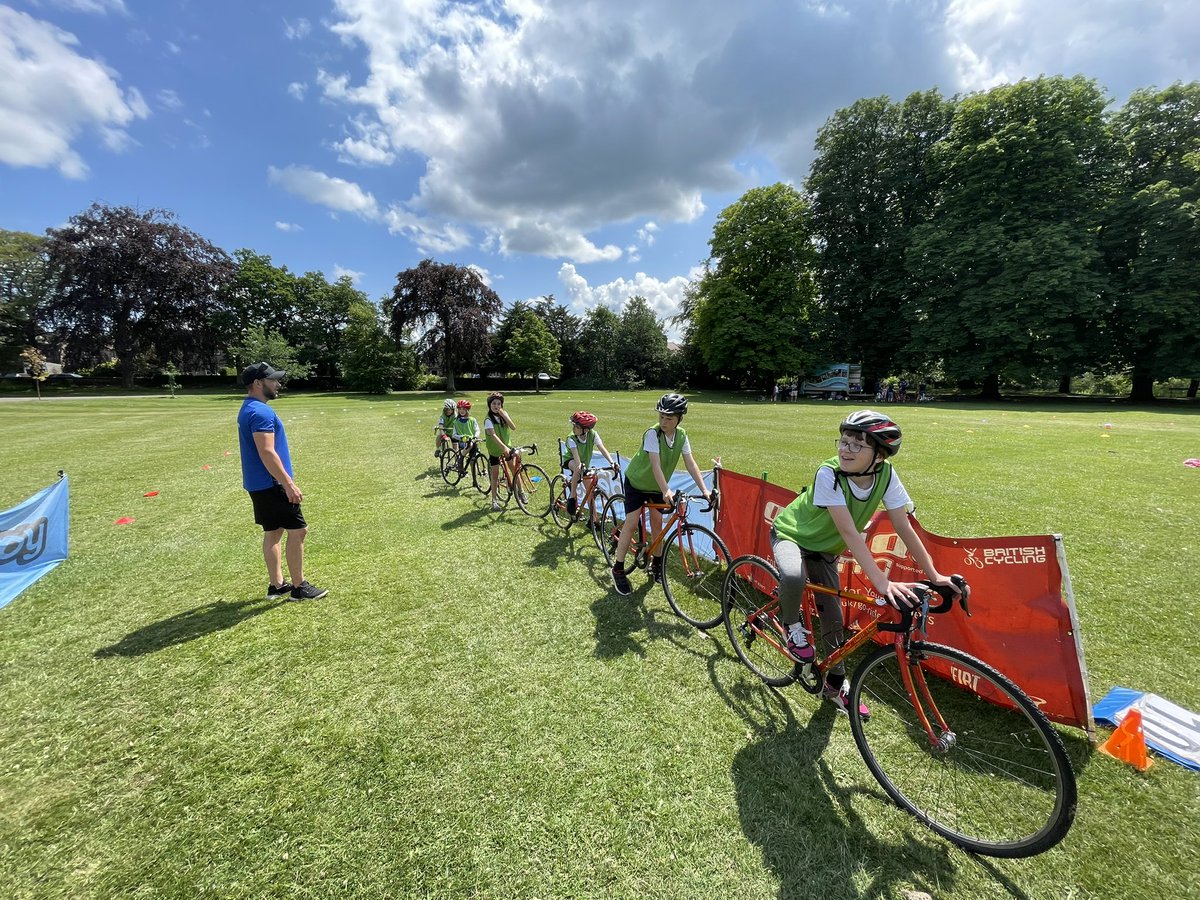MatlockPrimary's tweet image. Enjoying the sunshine here at the Grass Cycling Event with @Cycle_Derby and @RuralDerbysSSP . Our team are racing ahead of the competition.