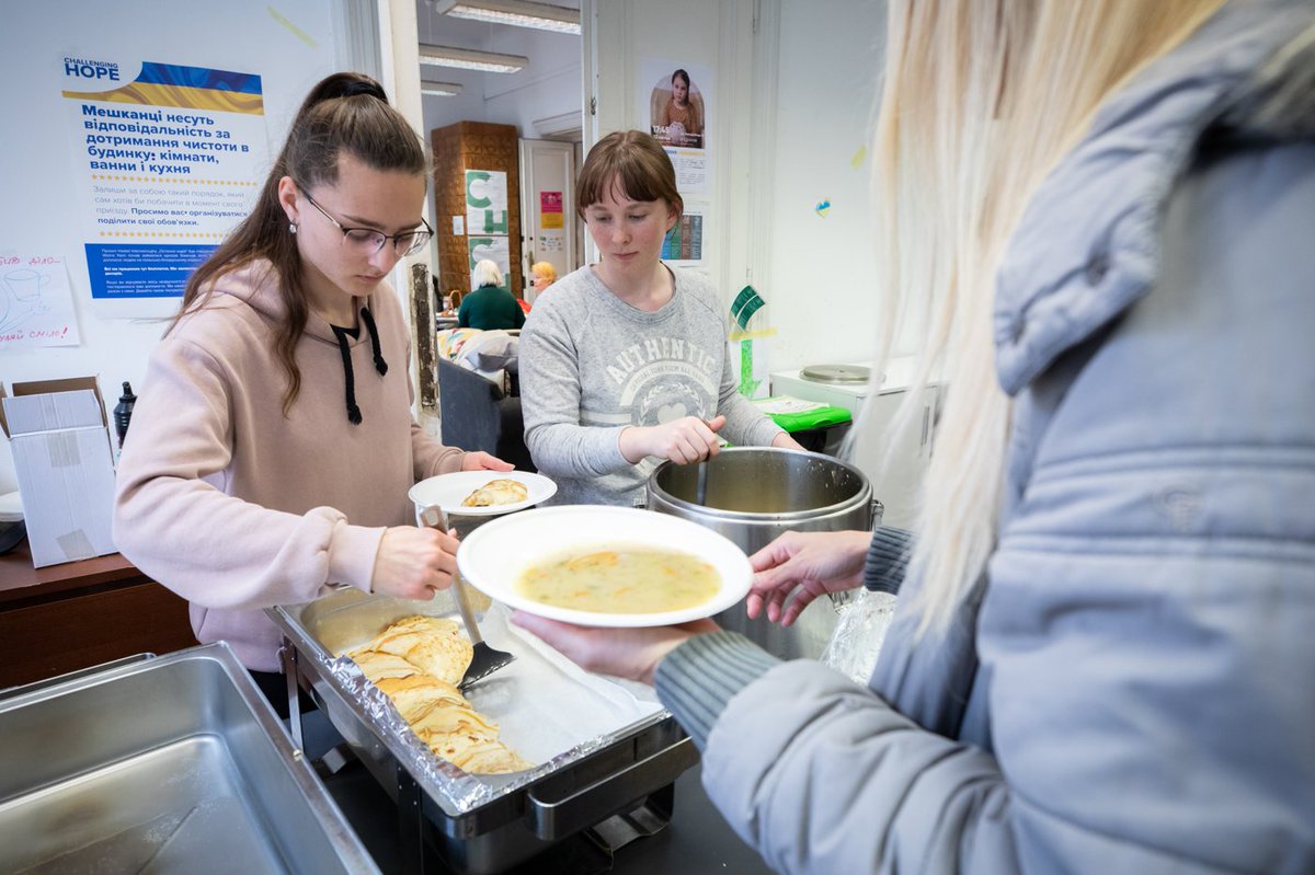 RotaryBrasil's tweet image. Que impacto sua doação à Fundação Rotária pode causar?

US$0,60 protegem uma criança contra a pólio.

US$50 fornecem água limpa.

US$500 financiam campanha antibullying, propiciando um ambiente mais saudável para as crianças.

Doe agora em: on.rotary.org/3tVddip.