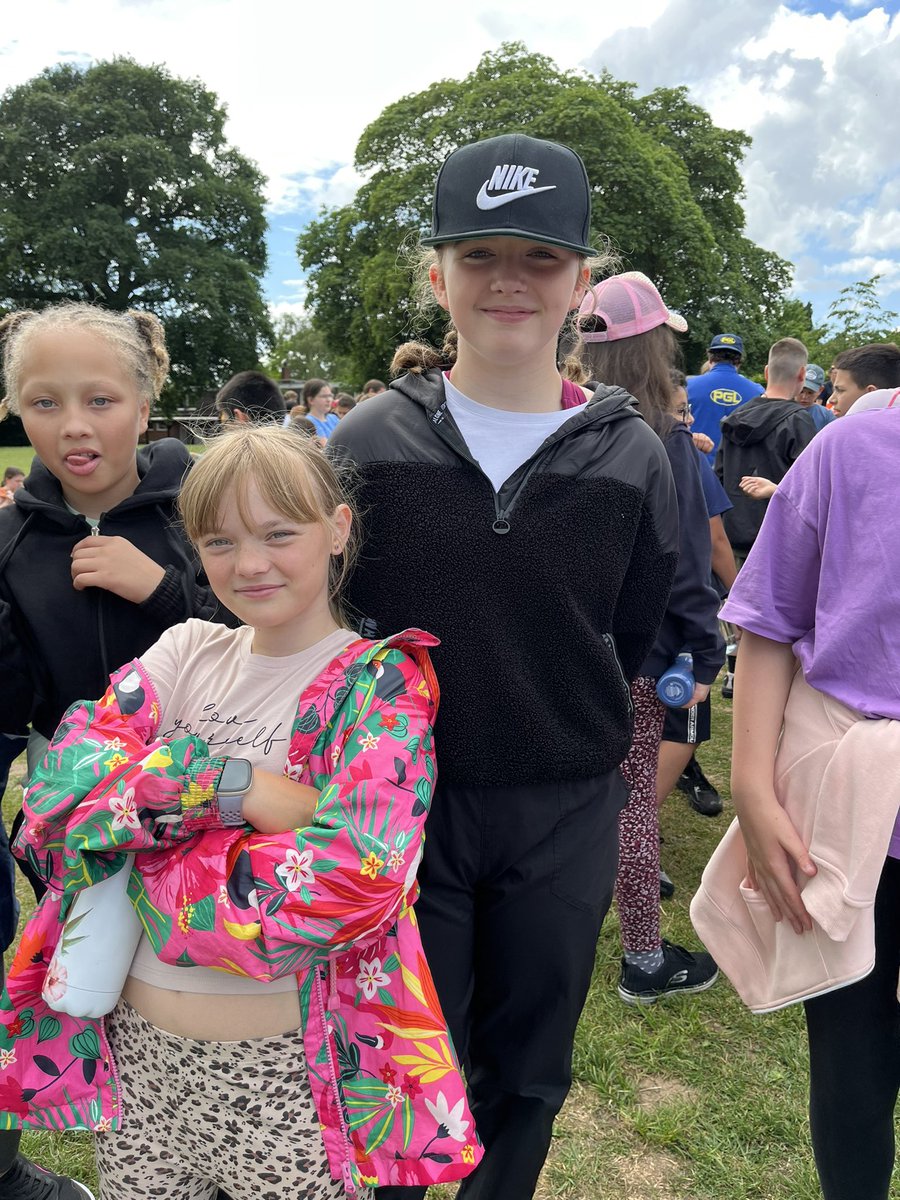 NewParkPrimary's tweet photo. Group 2 waiting for our first activity #NP_Y6 https://t.co/54IuExbud1