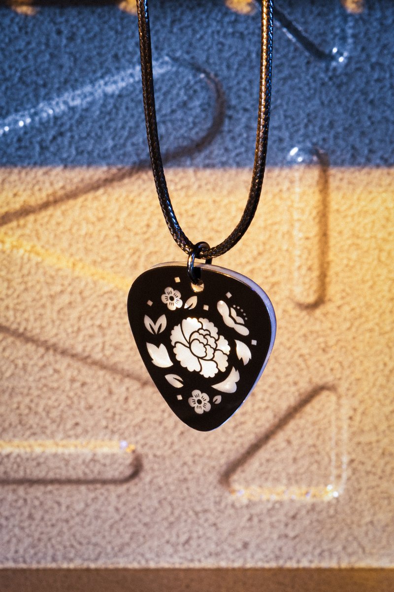 cokodive's tweet image. Who would love this Suga Seoul Con Guitar Pick Set for our next Giveaway?🎁💜🤔

Please RT if you want it!