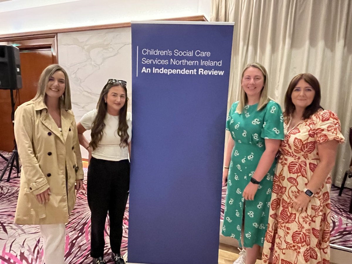 Brilliant to see these fantastic ⁦@QUBSSESW⁩ social work students at the launch of the ⁦@cscsreviewNI⁩ report today!