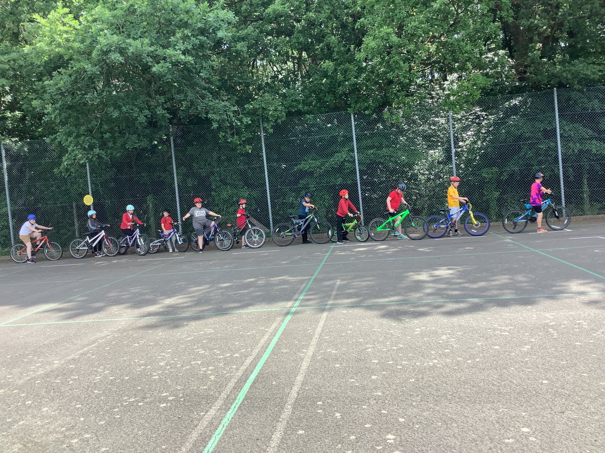 Penygarn School tweet media