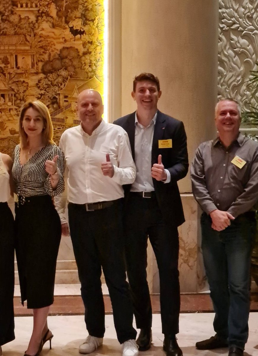 A pleasant #STCC multi-chamber night for connecting with our members & friends today @ Shangri-La Bangkok.  
#GTCC #PartnerInThailand