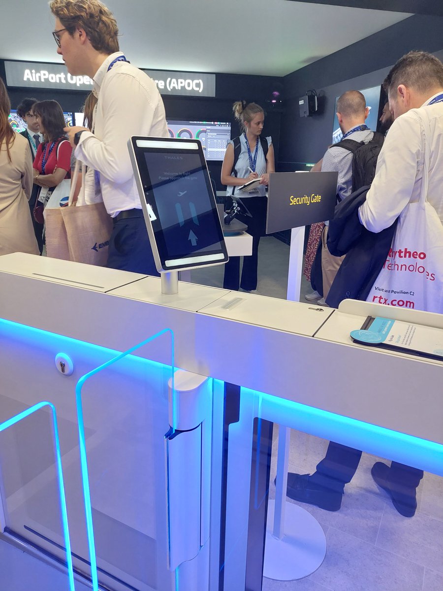ThalesDigiSec's tweet photo. At #ParisAirShow, we have transformed our Thales booth into into a real airport terminal ✈
Join us and see for yourself how we can improve #PassengerExperience and #AirportOperations efficiency with our comprehensive #FlyToGate solution.
@salondubourget https://t.co/rDBAjEY5VT