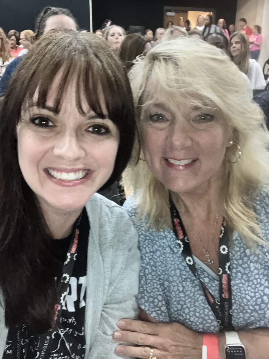 Kelly Hobby tweet media