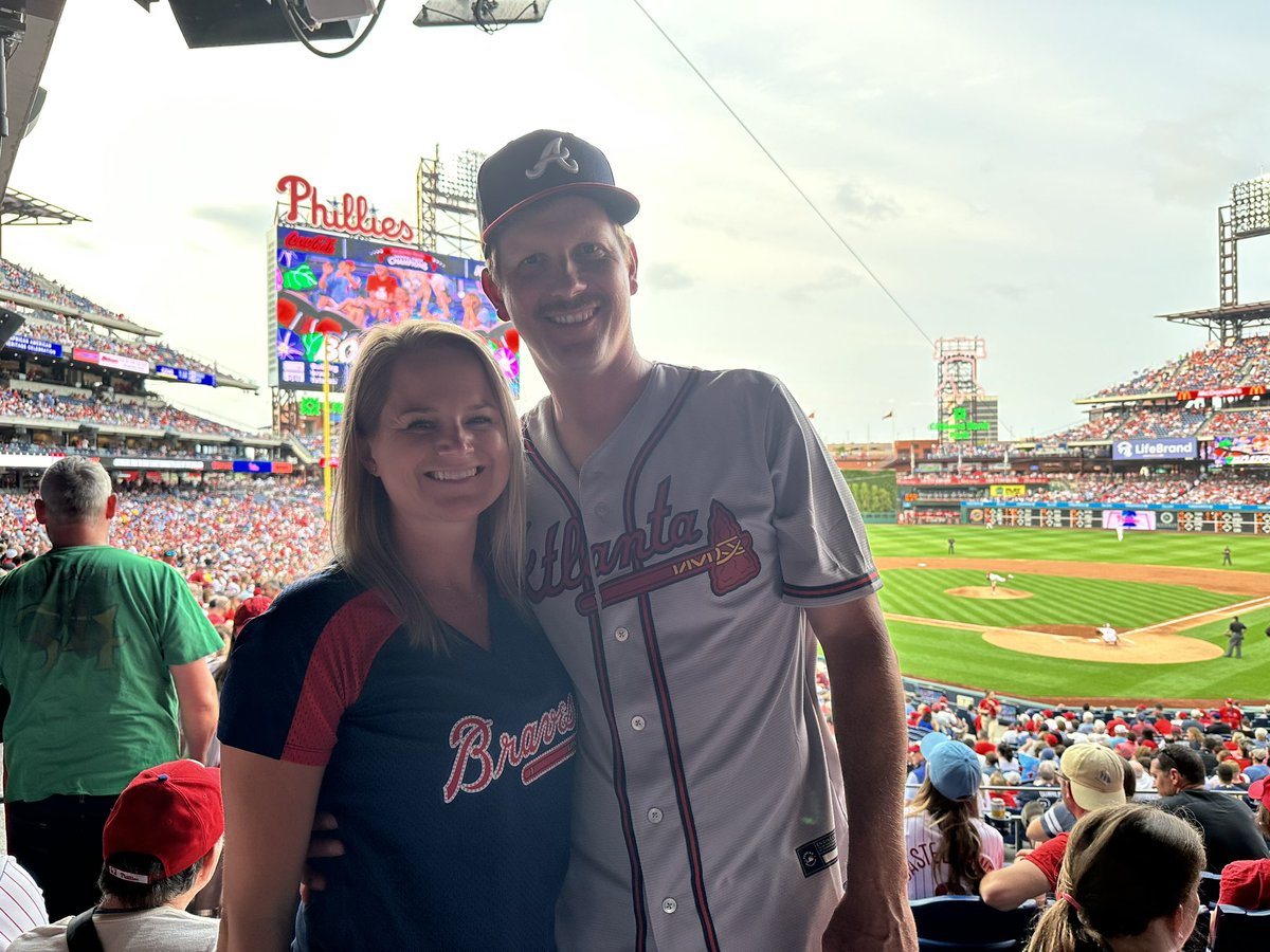 NickJSAdams's tweet image. Great time last night with a few customers and coworkers. Braves won and the stach helped!